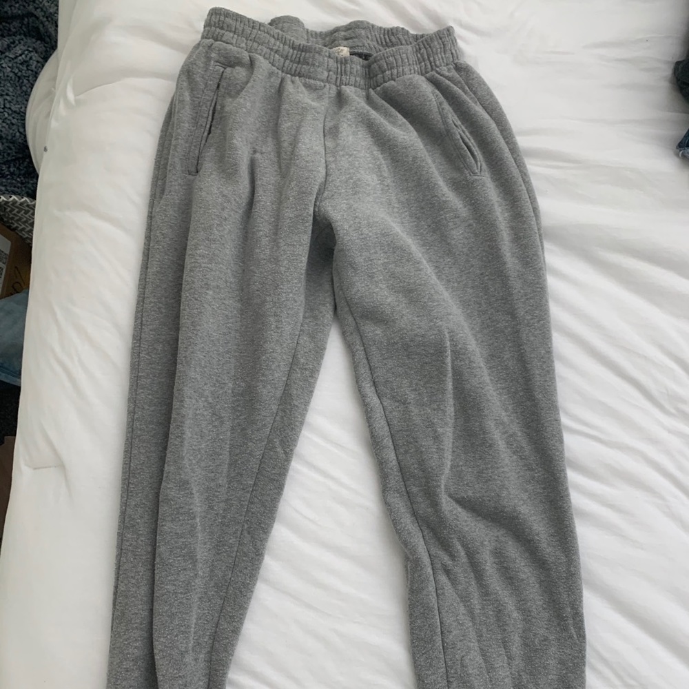 Brandy Melville Rosa sweatpants